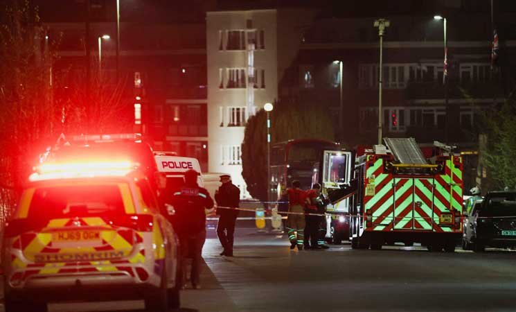 إضرام النار في 4 مركبات تابعة لخدمة إسعاف يهودية في لندن- (شاهد)