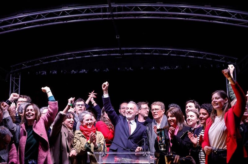 اليمين يصمد واليسار يحتفظ بالمدن الكبرى واختراقات لليسار الراديكالي واليمين المتطرف