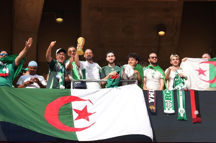 قنصلية الجزائر توجه تحذيرا ورسالة مهمة إلى الجماهير