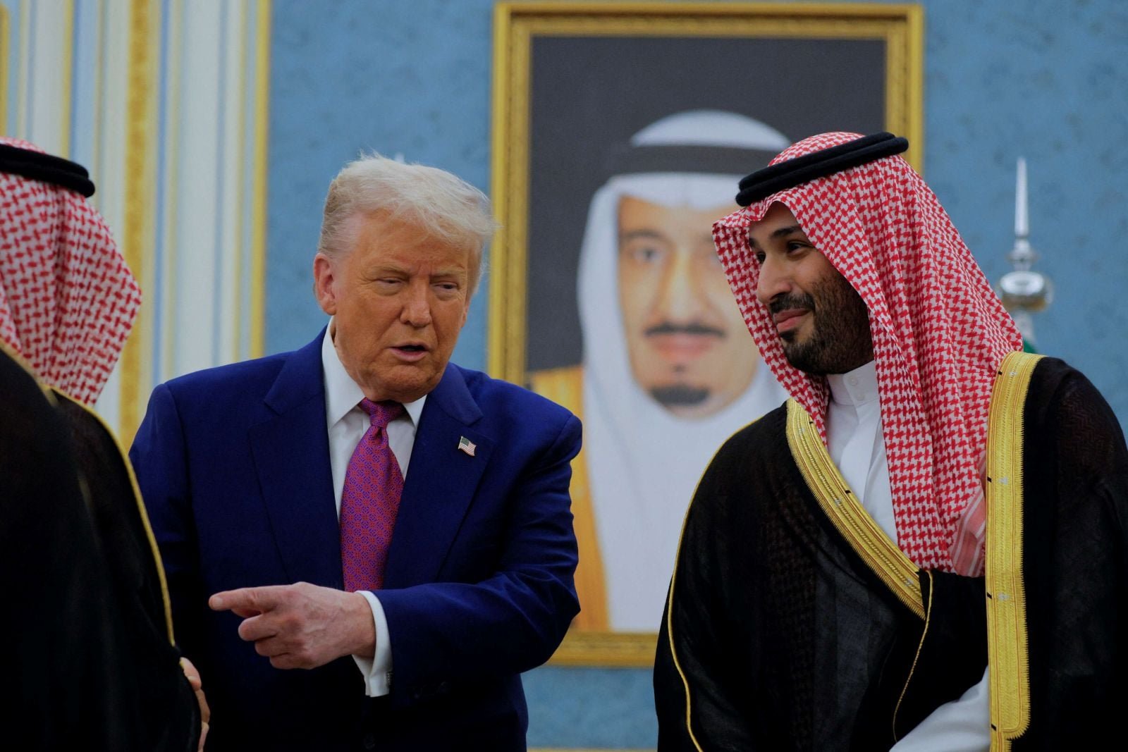 ترامب واجه معضلة في طلب السعودية المساعدة ضد الحوثيين… قرر الانضمام ثم تراجع